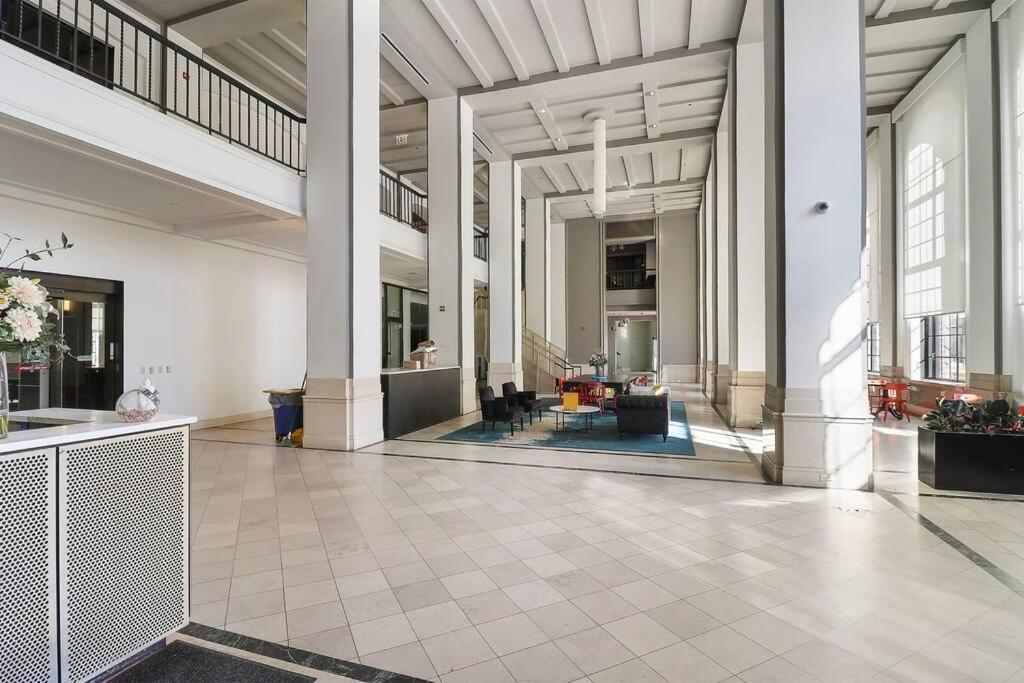 1br Chic & Elite Apt In Hyde Park - Shoreland 714 *