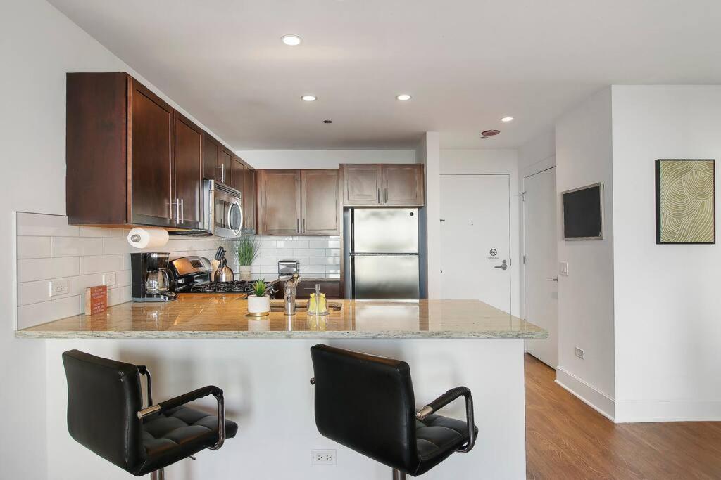 1br Chic & Elite Apt In Hyde Park - Shoreland 714